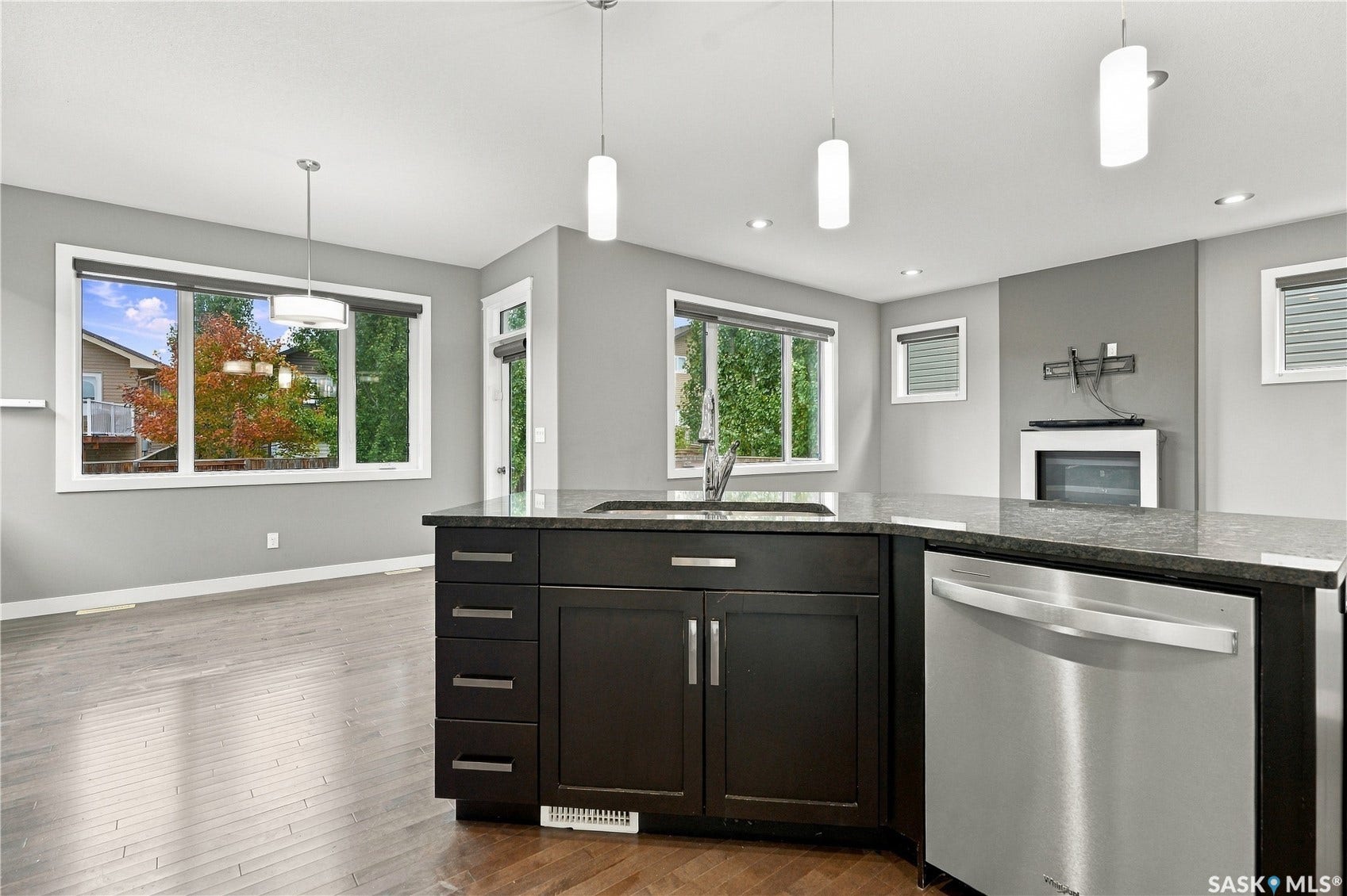1415 Pringle Crescent, Saskatoon SK S7T 0S6