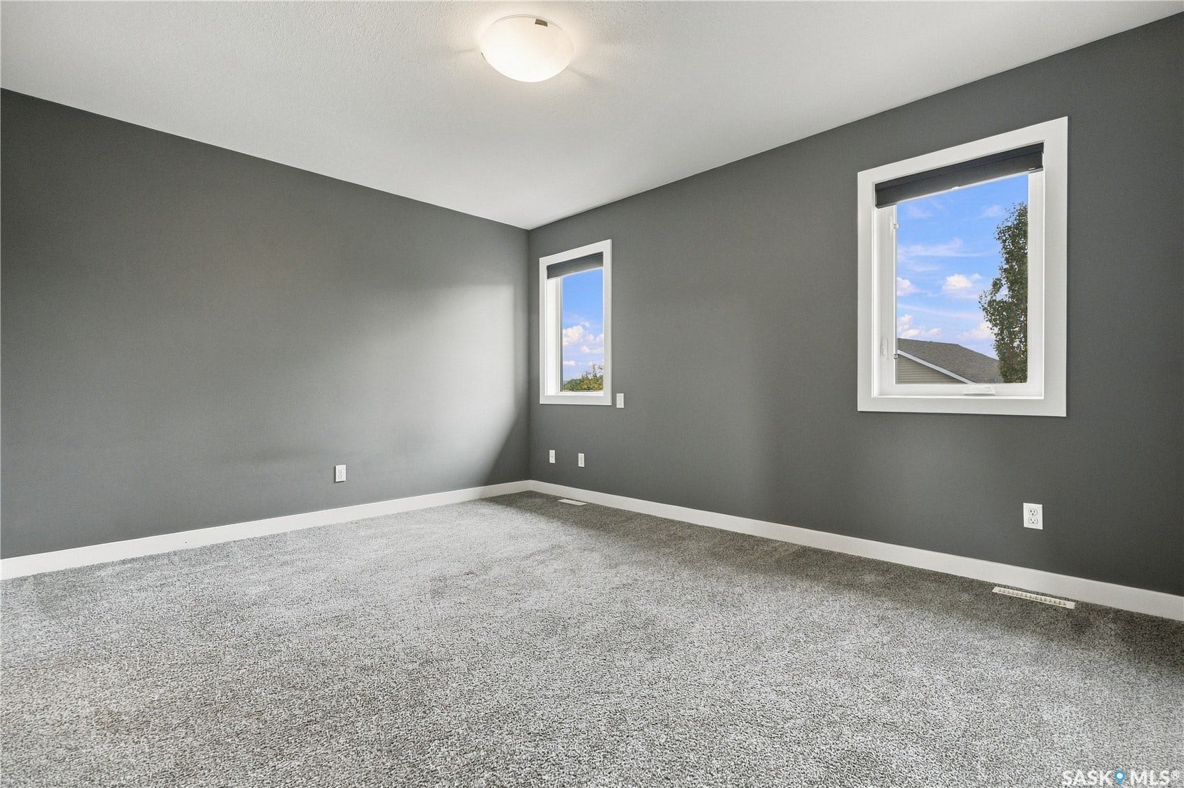 1415 Pringle Crescent, Saskatoon SK S7T 0S6