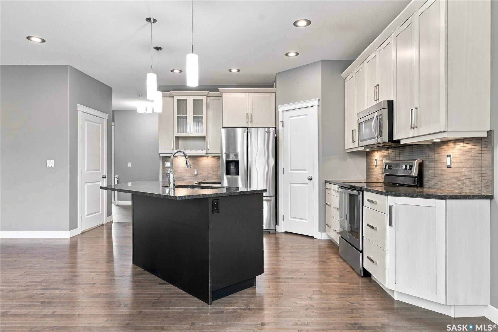 1415 Pringle Crescent, Saskatoon SK S7T 0S6