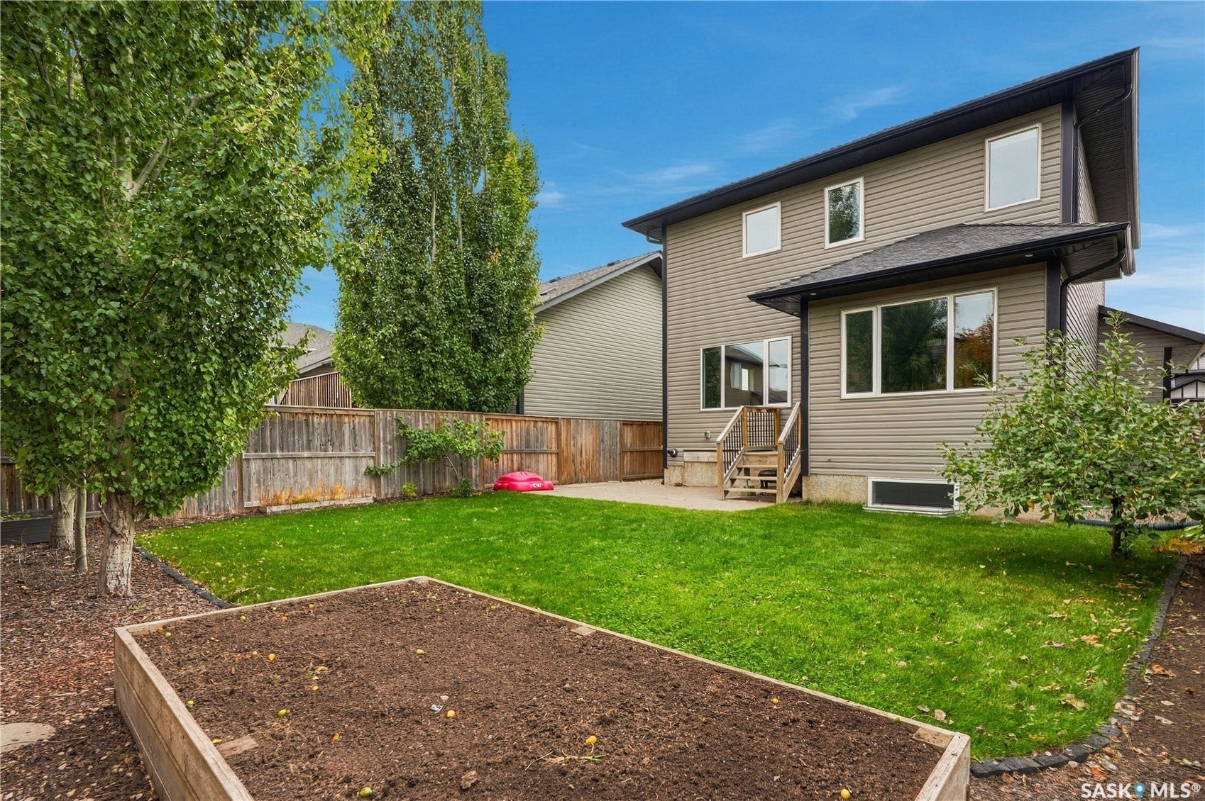 1415 Pringle Crescent, Saskatoon SK S7T 0S6
