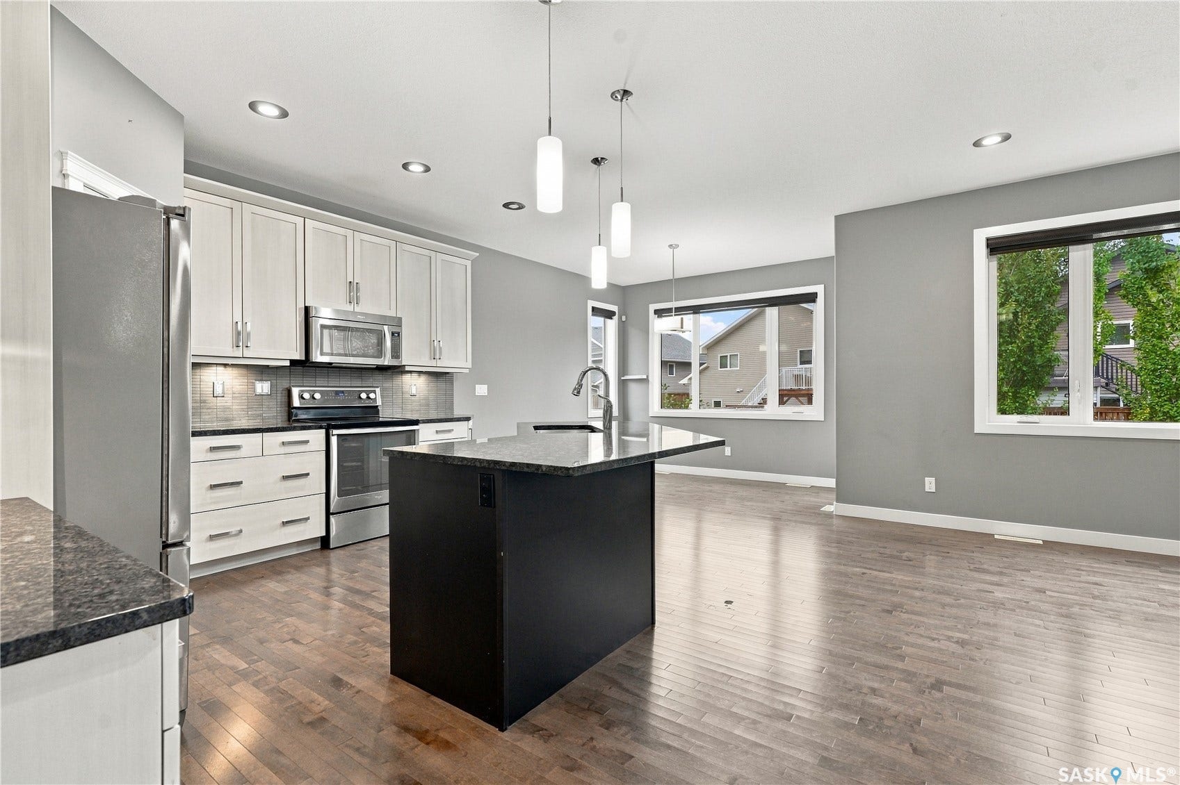 1415 Pringle Crescent, Saskatoon SK S7T 0S6