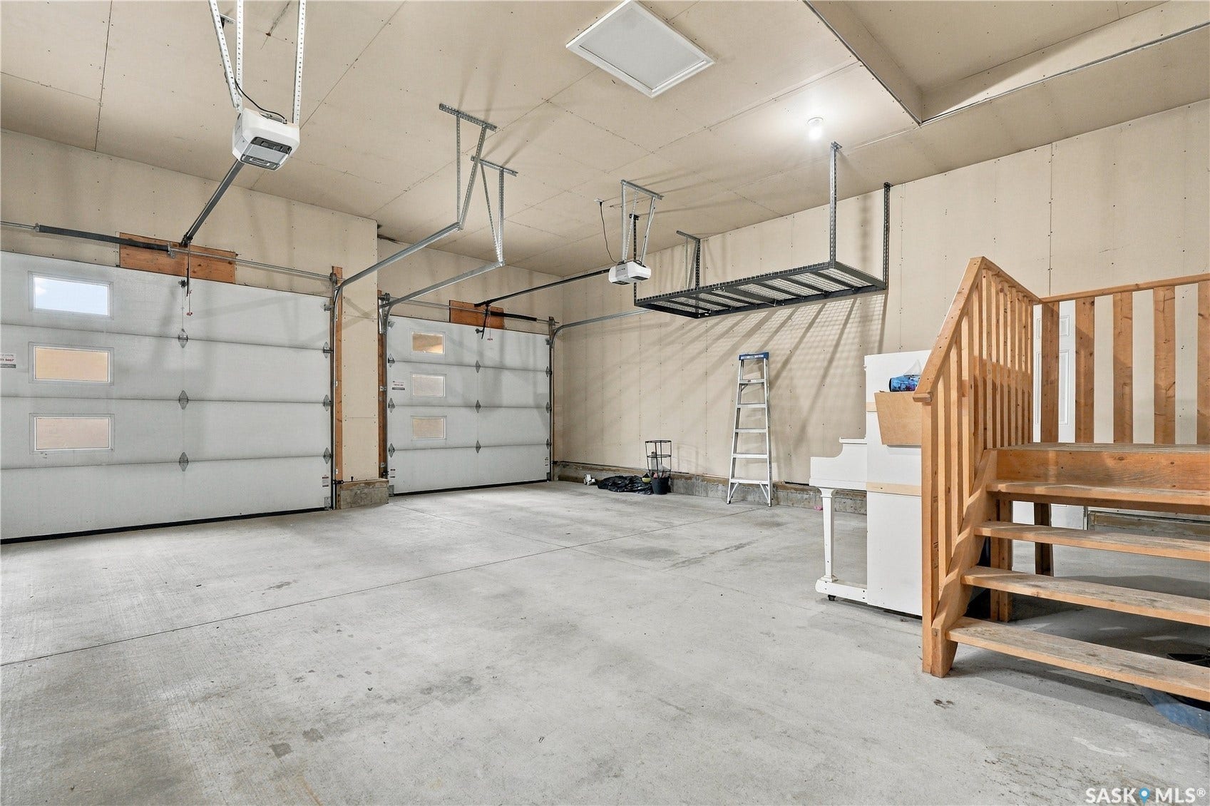 1415 Pringle Crescent, Saskatoon SK S7T 0S6