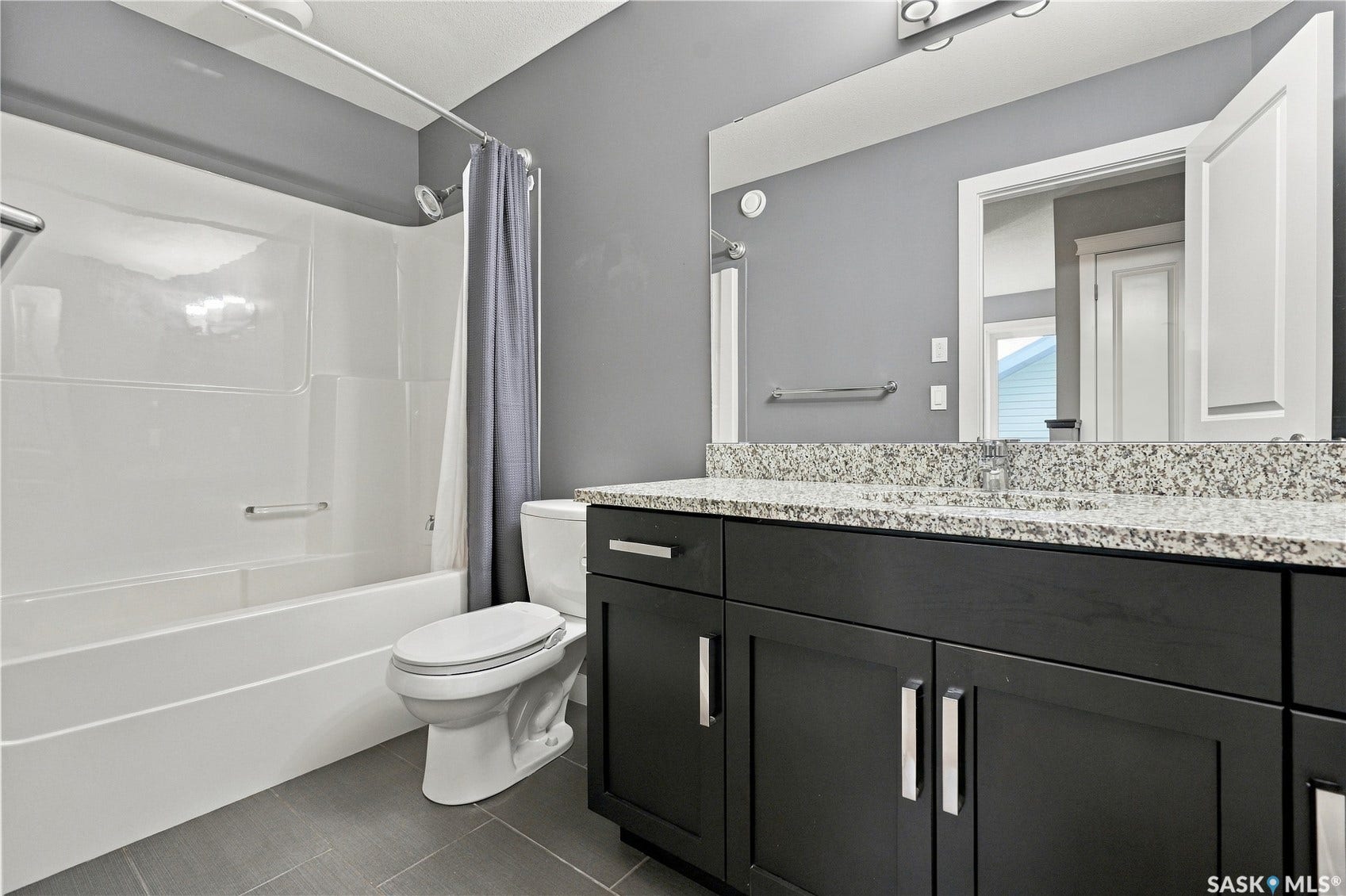 1415 Pringle Crescent, Saskatoon SK S7T 0S6
