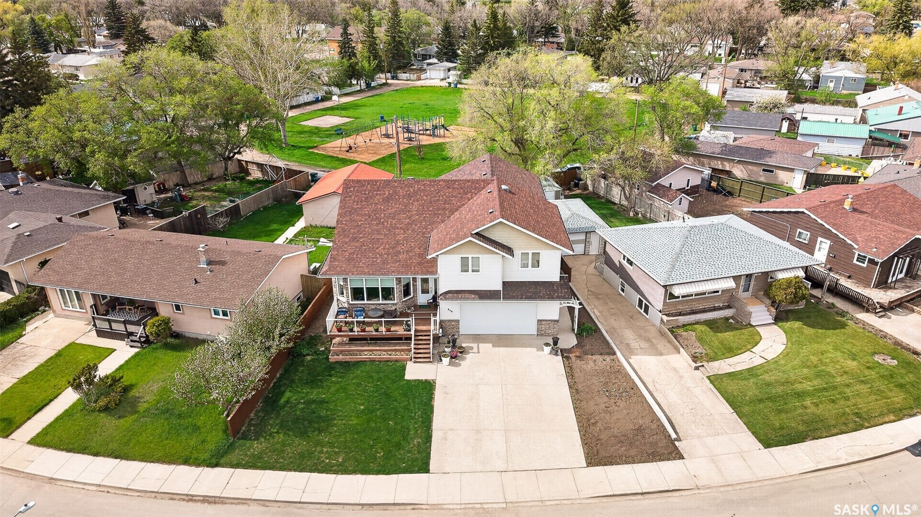 646 Keith Crescent, Moose Jaw SK S6H 5P9