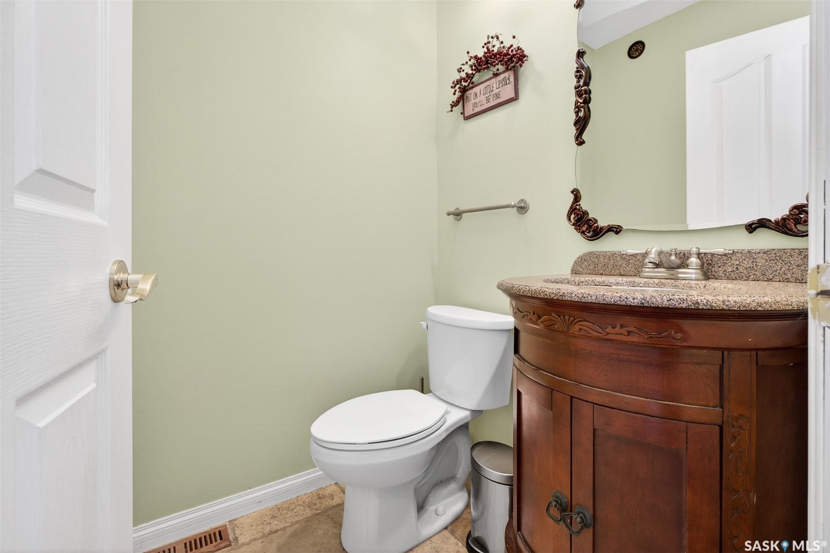 646 Keith Crescent, Moose Jaw SK S6H 5P9