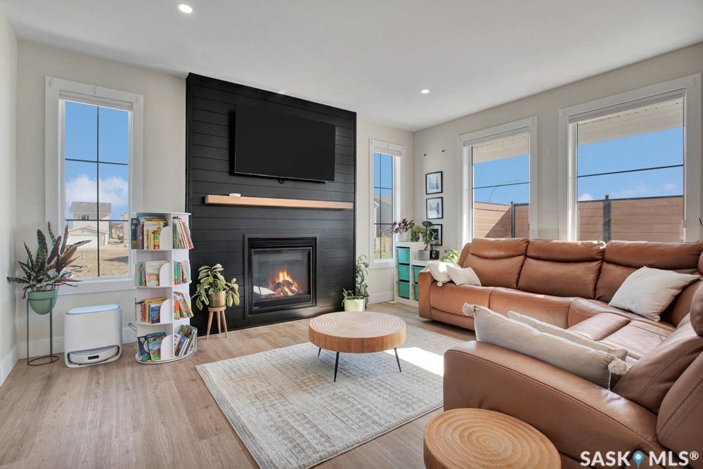 940 Feheregyhazi Boulevard, Saskatoon SK S7W 1E1