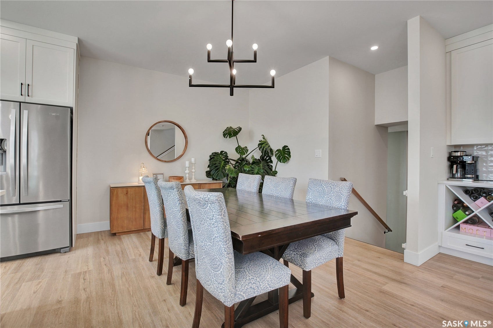 940 Feheregyhazi Boulevard, Saskatoon SK S7W 1E1