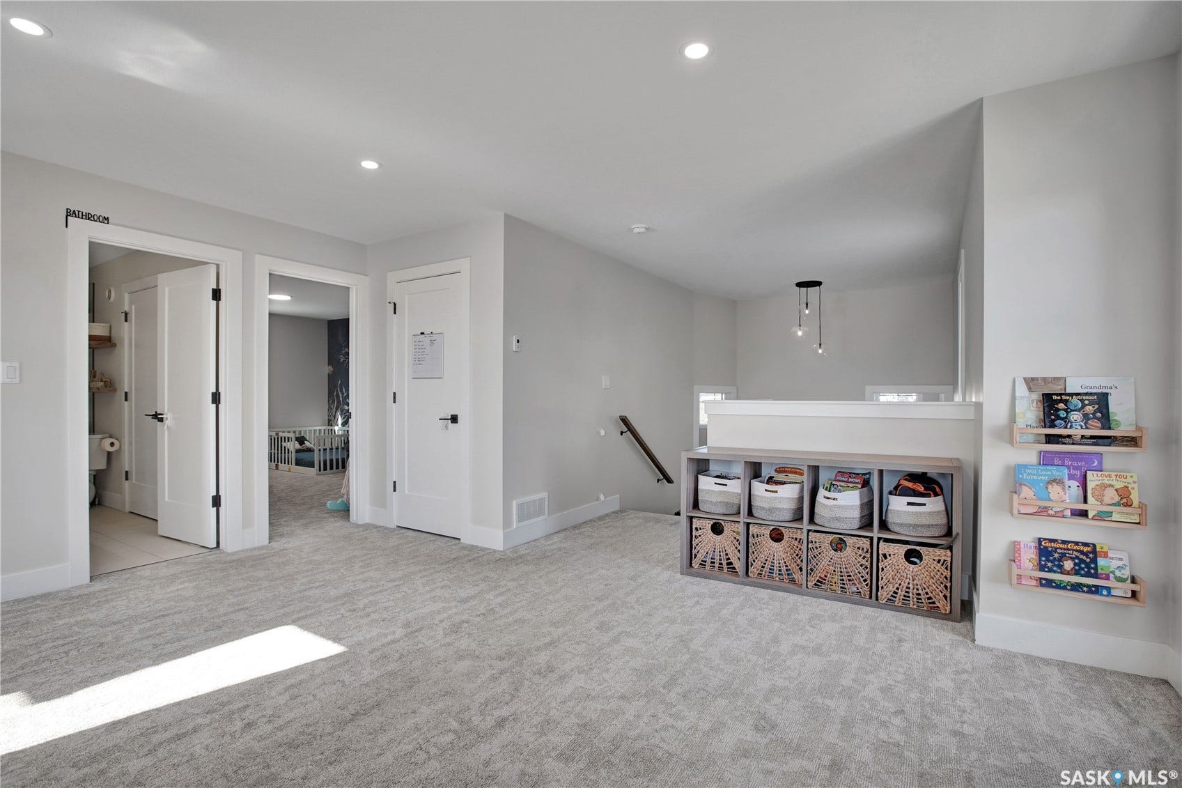 940 Feheregyhazi Boulevard, Saskatoon SK S7W 1E1