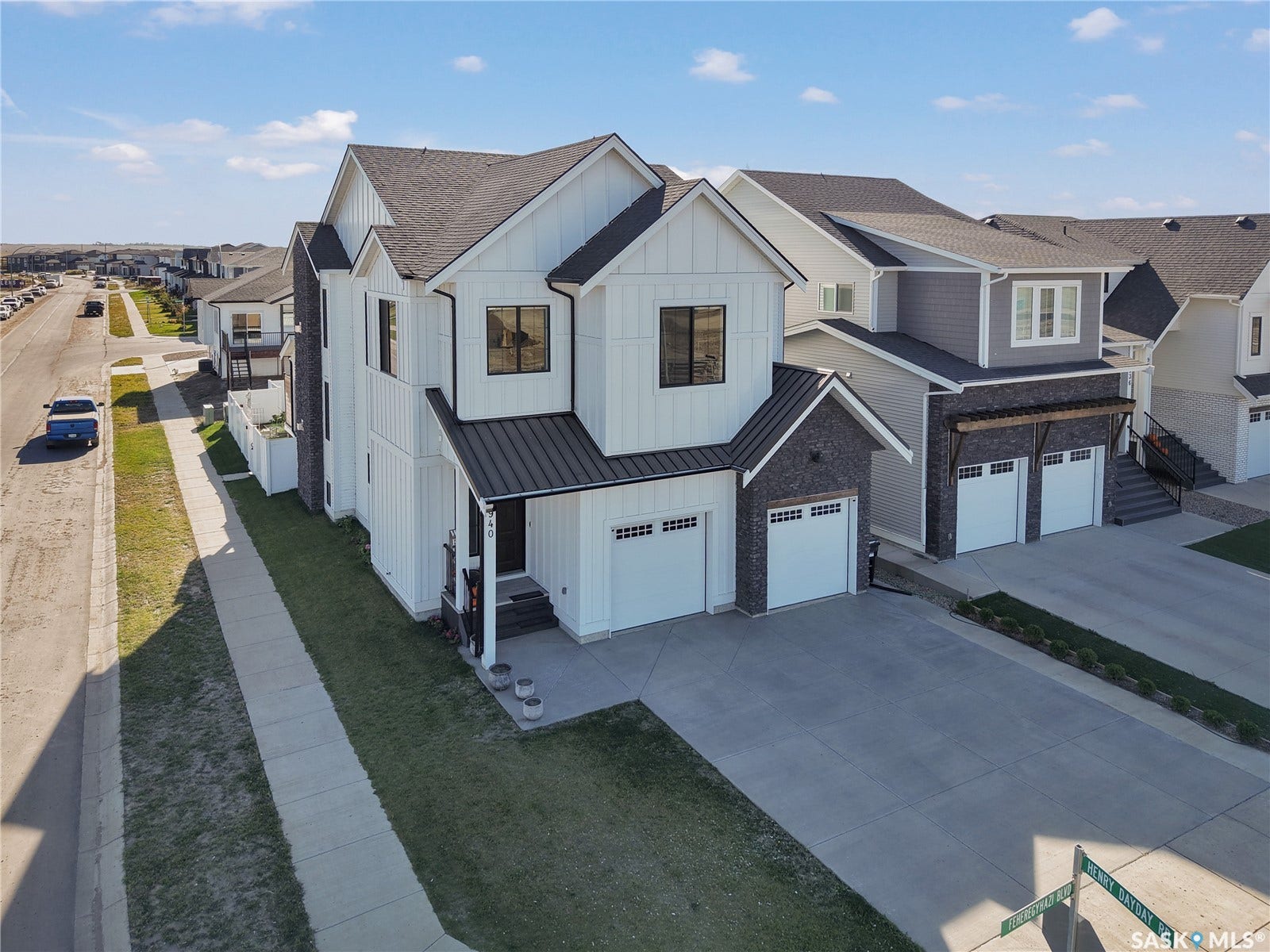 940 Feheregyhazi Boulevard, Saskatoon SK S7W 1E1