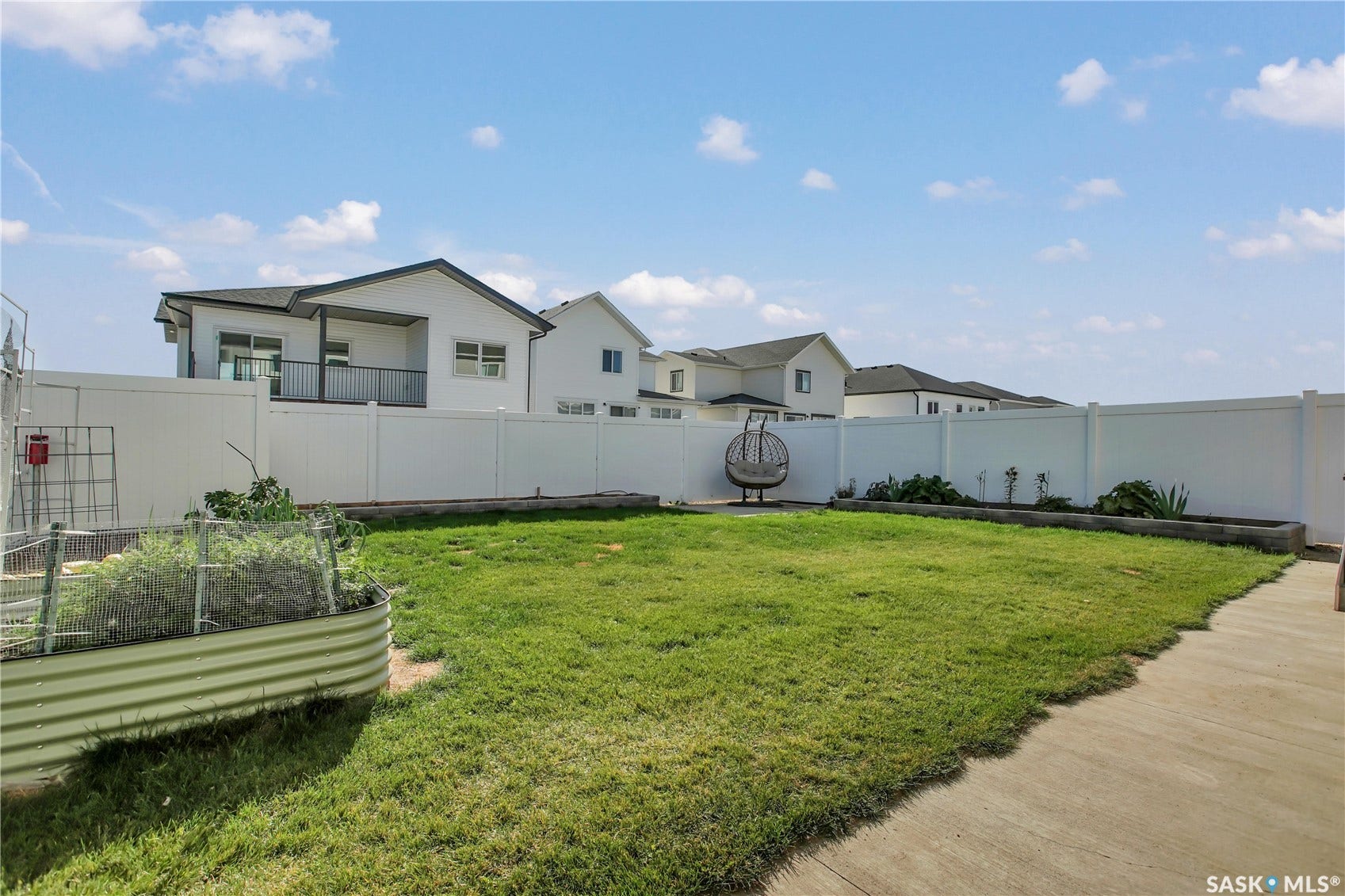 940 Feheregyhazi Boulevard, Saskatoon SK S7W 1E1