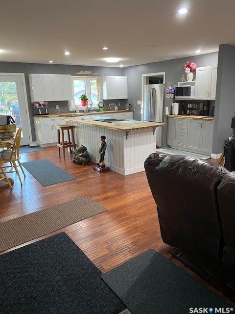 216 2nd Avenue, Wiseton SK S0L 3M0 216 2nd Avenue, Wiseton SK S0L 3M0