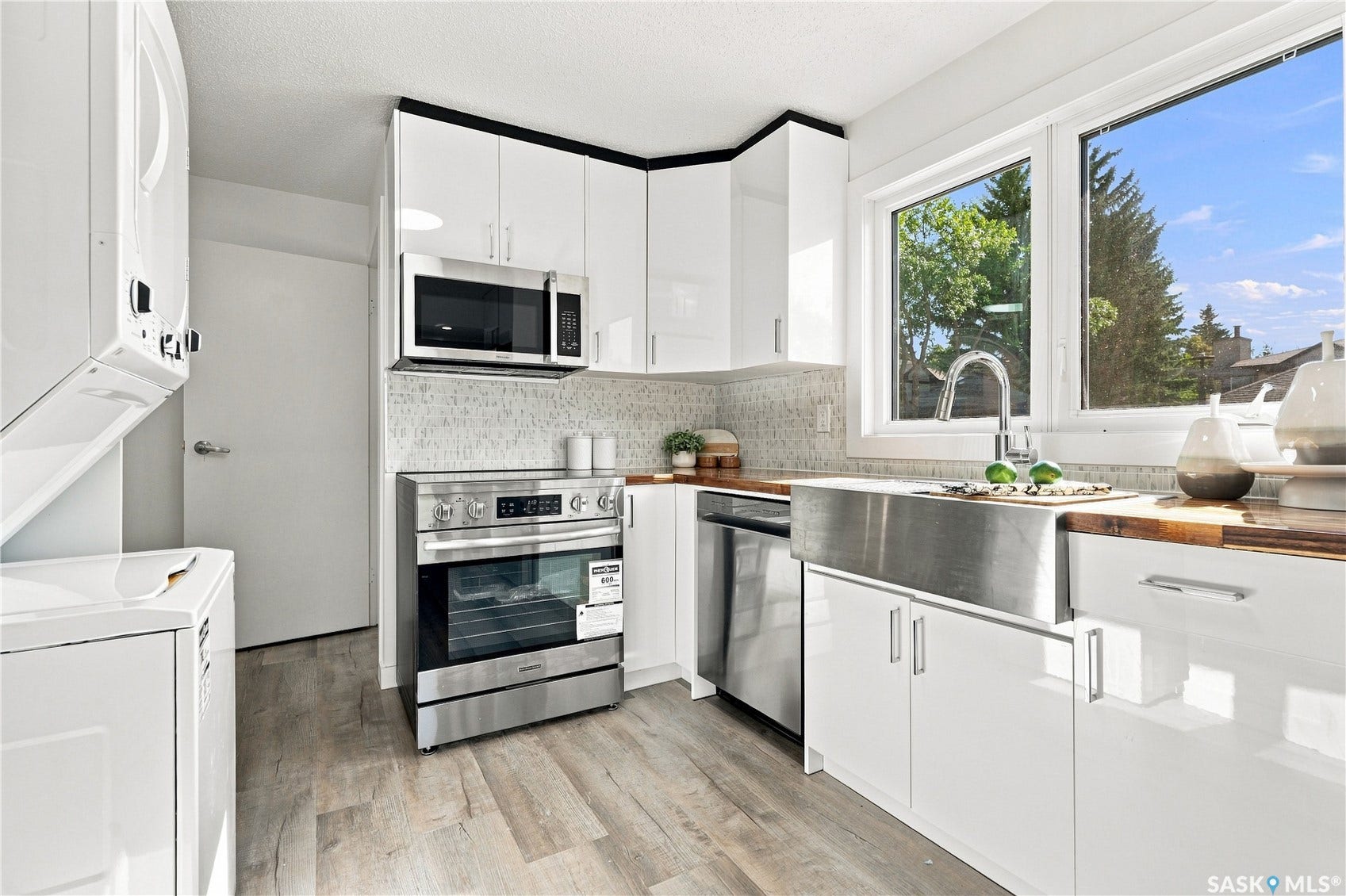 607 Lenore Drive, Saskatoon SK S7K 5G7