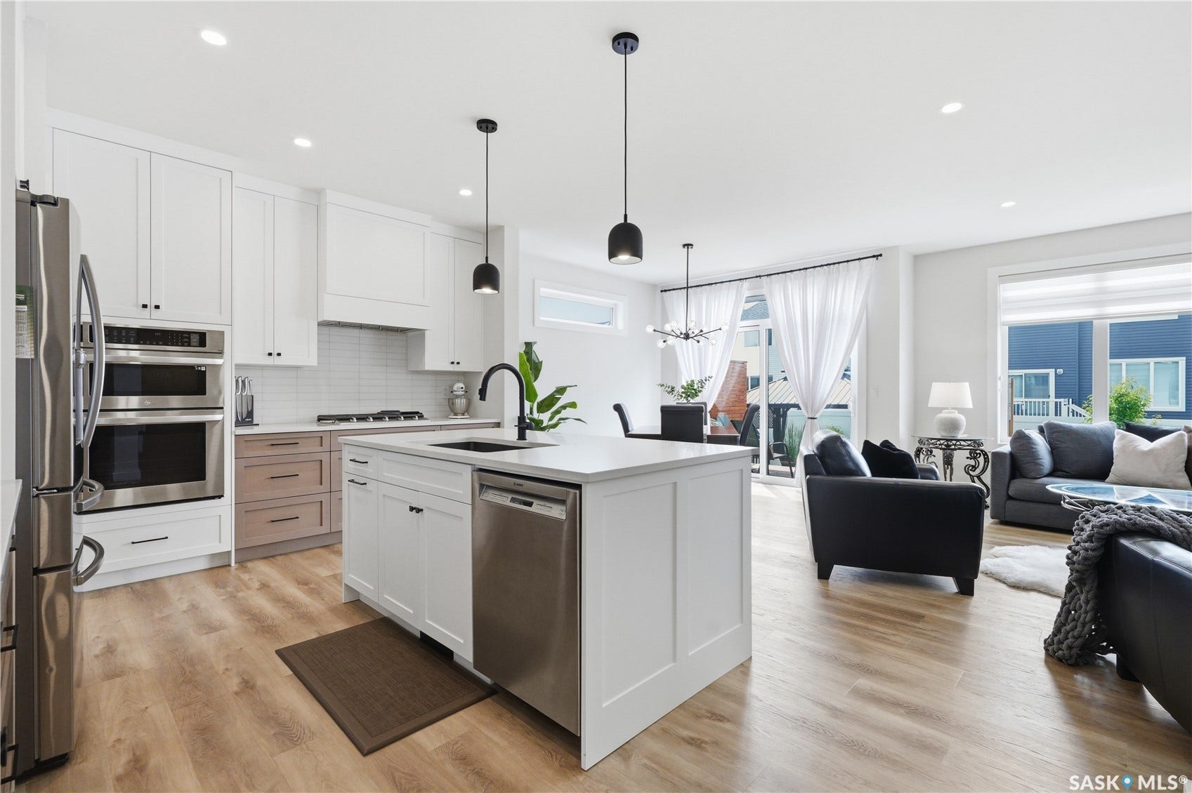 246 Prasad Manor, Saskatoon SK S7V 1L4