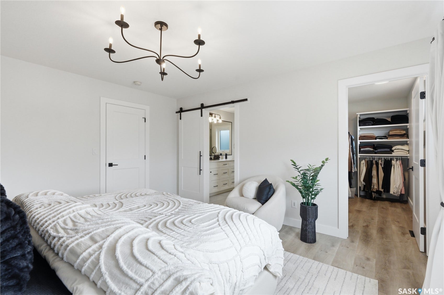 246 Prasad Manor, Saskatoon SK S7V 1L4