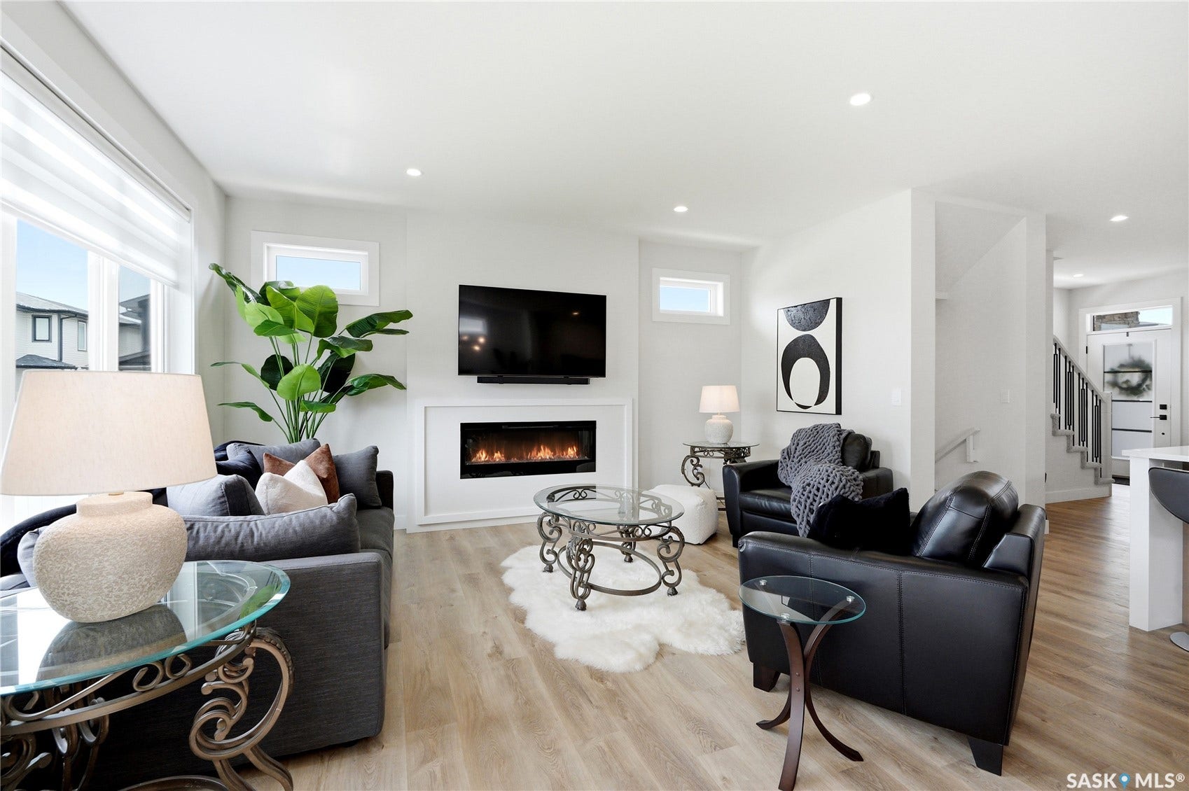 246 Prasad Manor, Saskatoon SK S7V 1L4