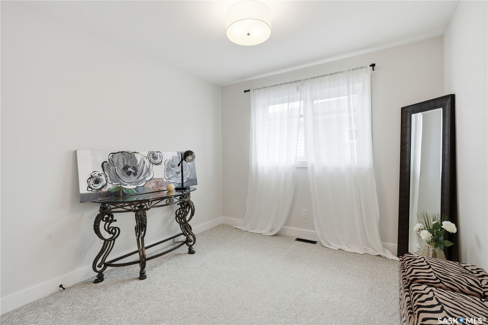 246 Prasad Manor, Saskatoon SK S7V 1L4