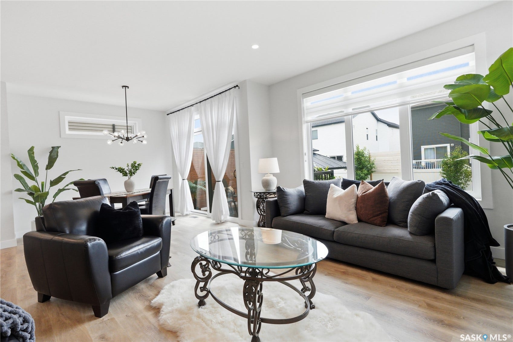 246 Prasad Manor, Saskatoon SK S7V 1L4
