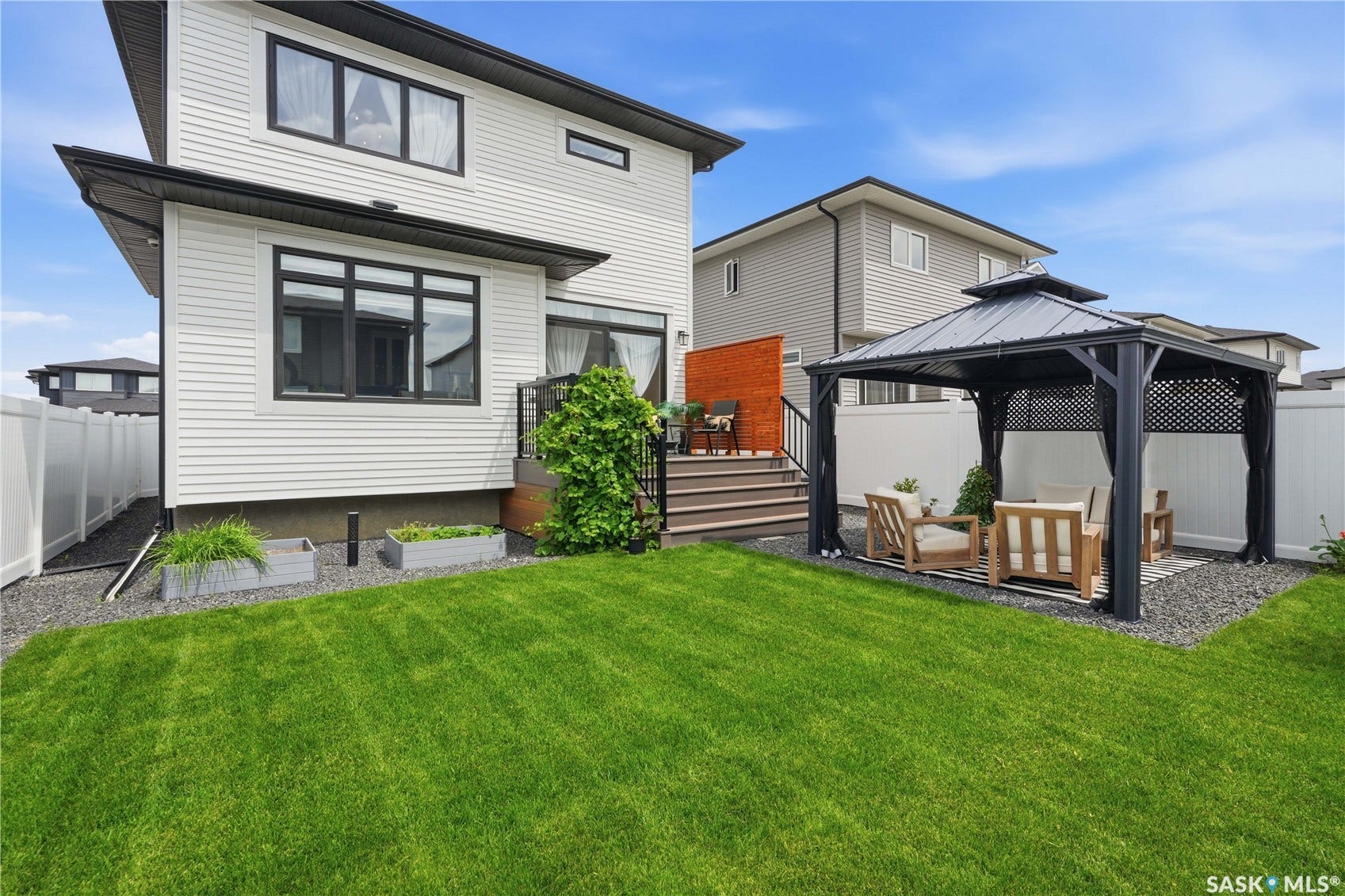 246 Prasad Manor, Saskatoon SK S7V 1L4