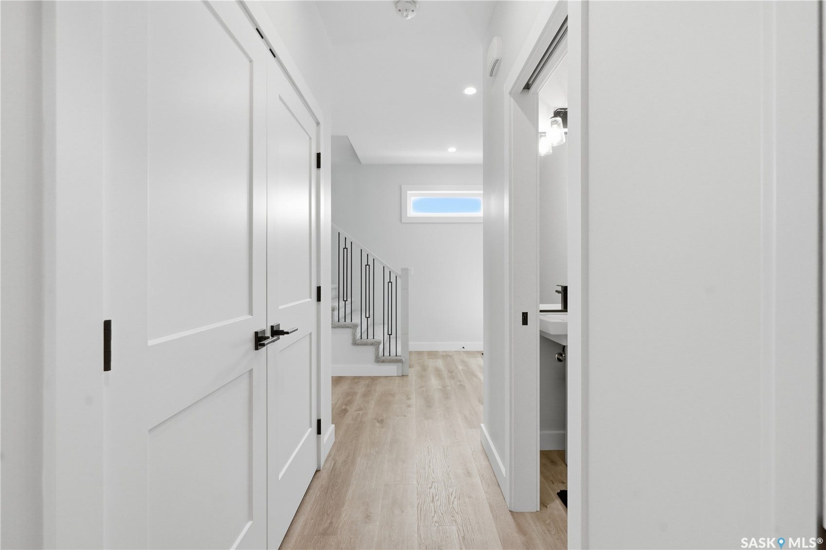 246 Prasad Manor, Saskatoon SK S7V 1L4