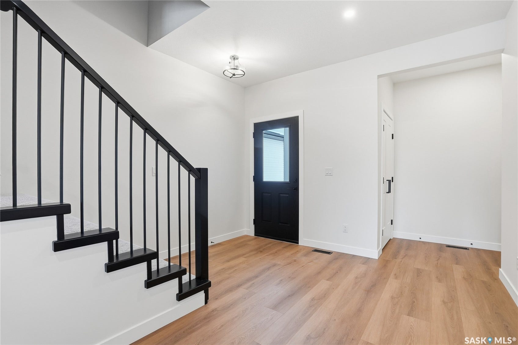 190 Doran Way, Saskatoon SK S7V 0Z7