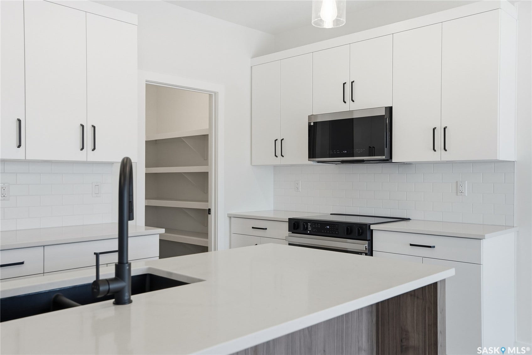 190 Doran Way, Saskatoon SK S7V 0Z7