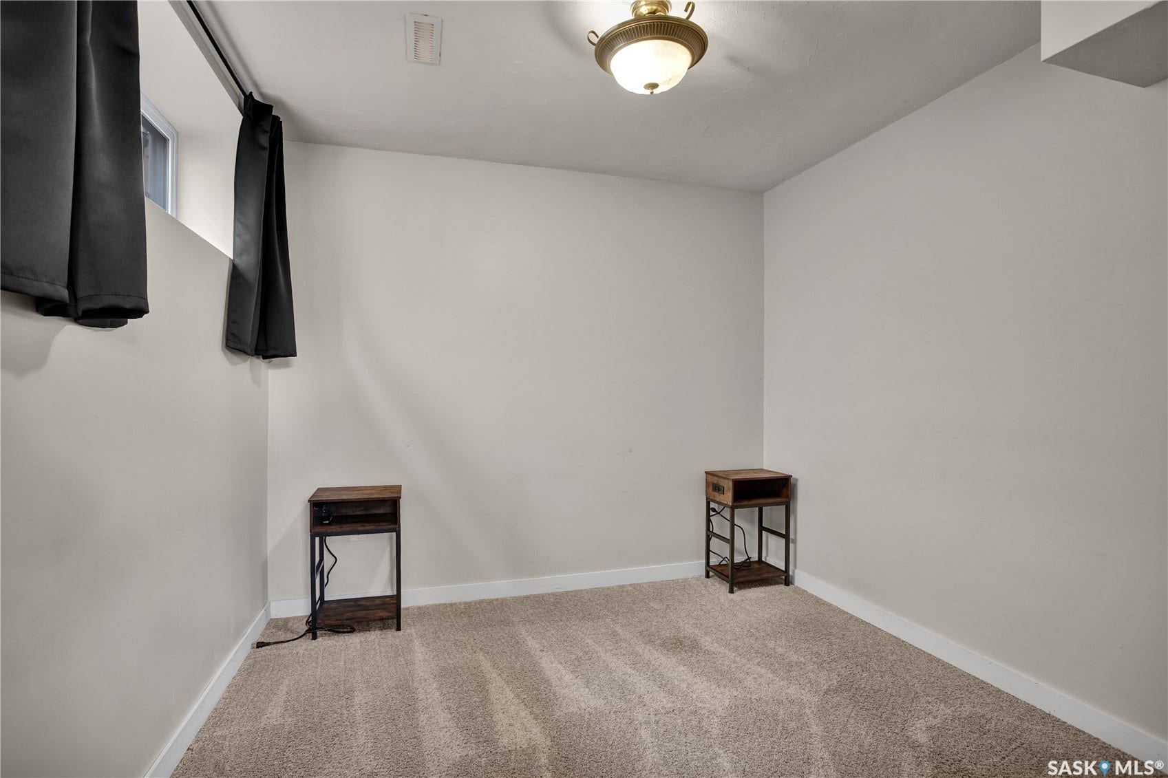 123 Whalley Crescent, Saskatoon SK S7T 0H9