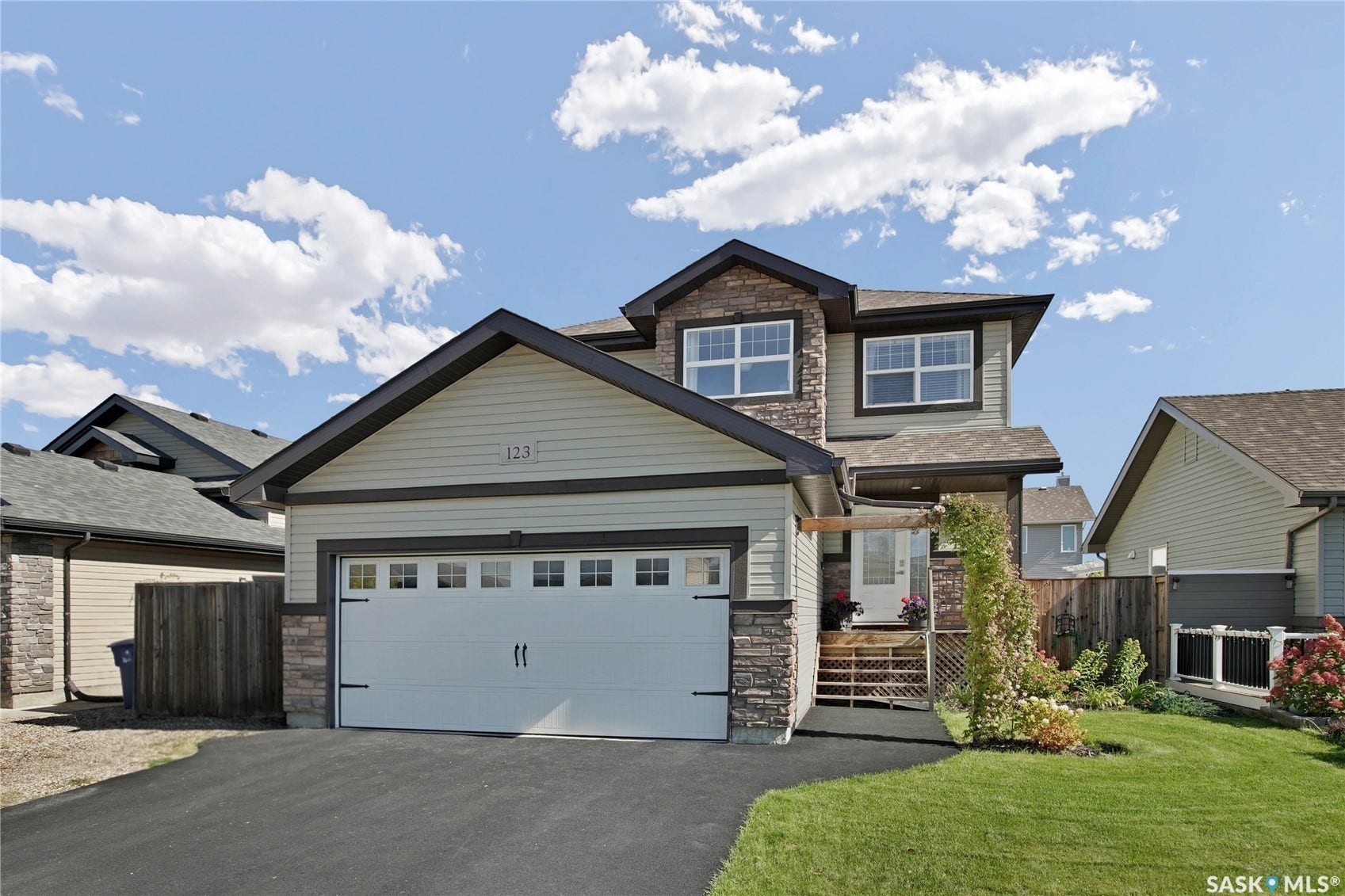 123 Whalley Crescent, Saskatoon SK S7T 0H9
