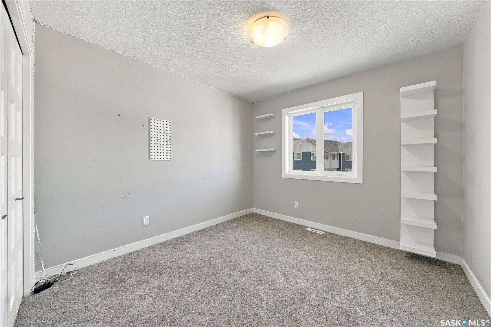 1014 Evergreen Boulevard, Saskatoon SK S7W 0V9