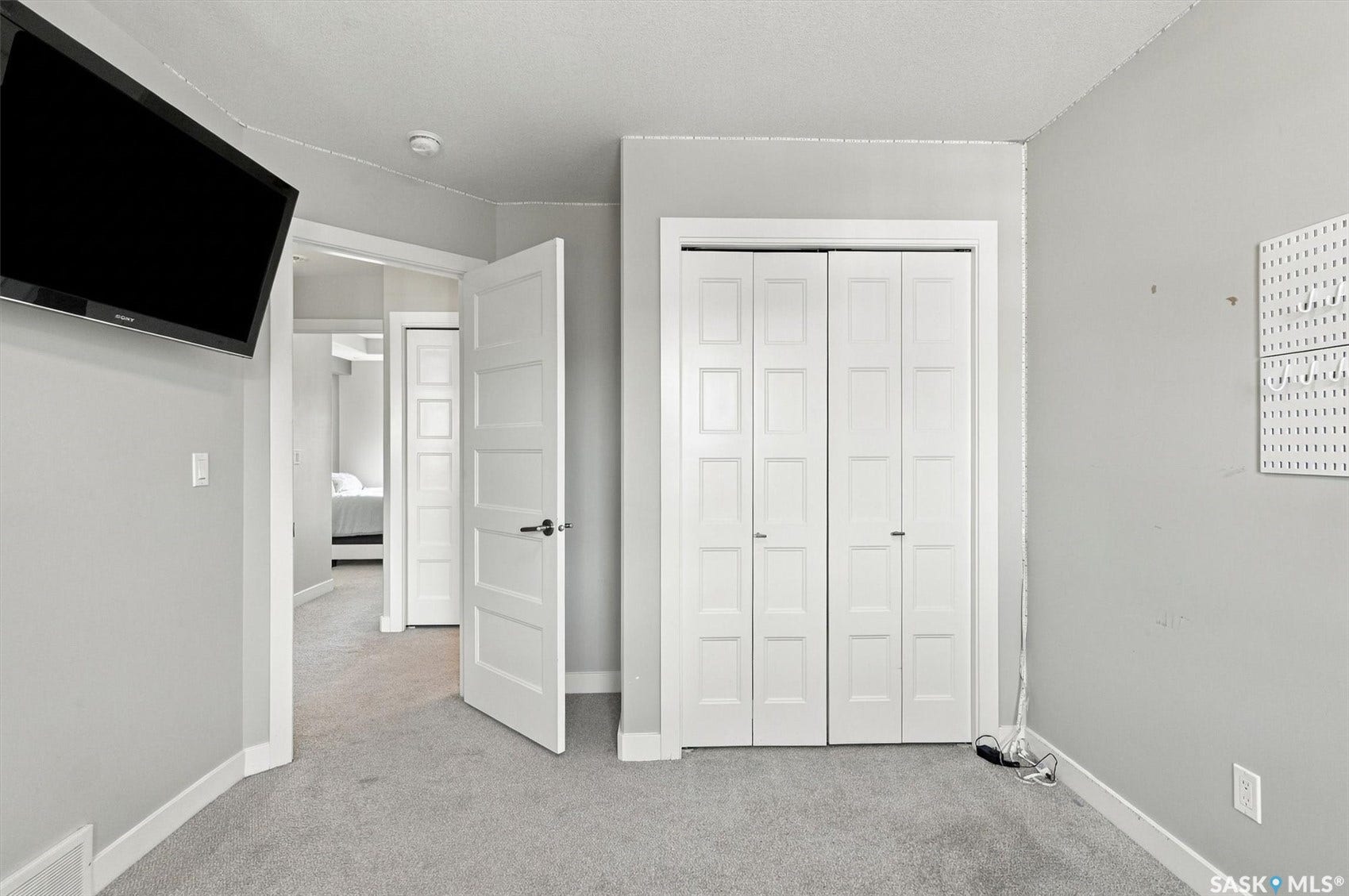 1014 Evergreen Boulevard, Saskatoon SK S7W 0V9