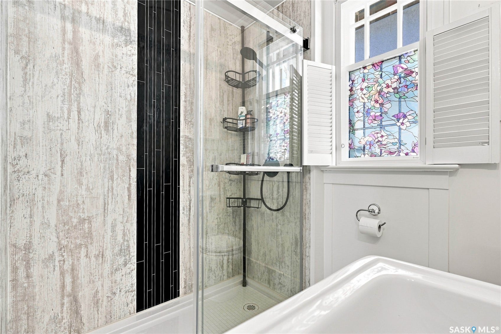 902 4th Avenue N, Saskatoon SK S7K 2N6