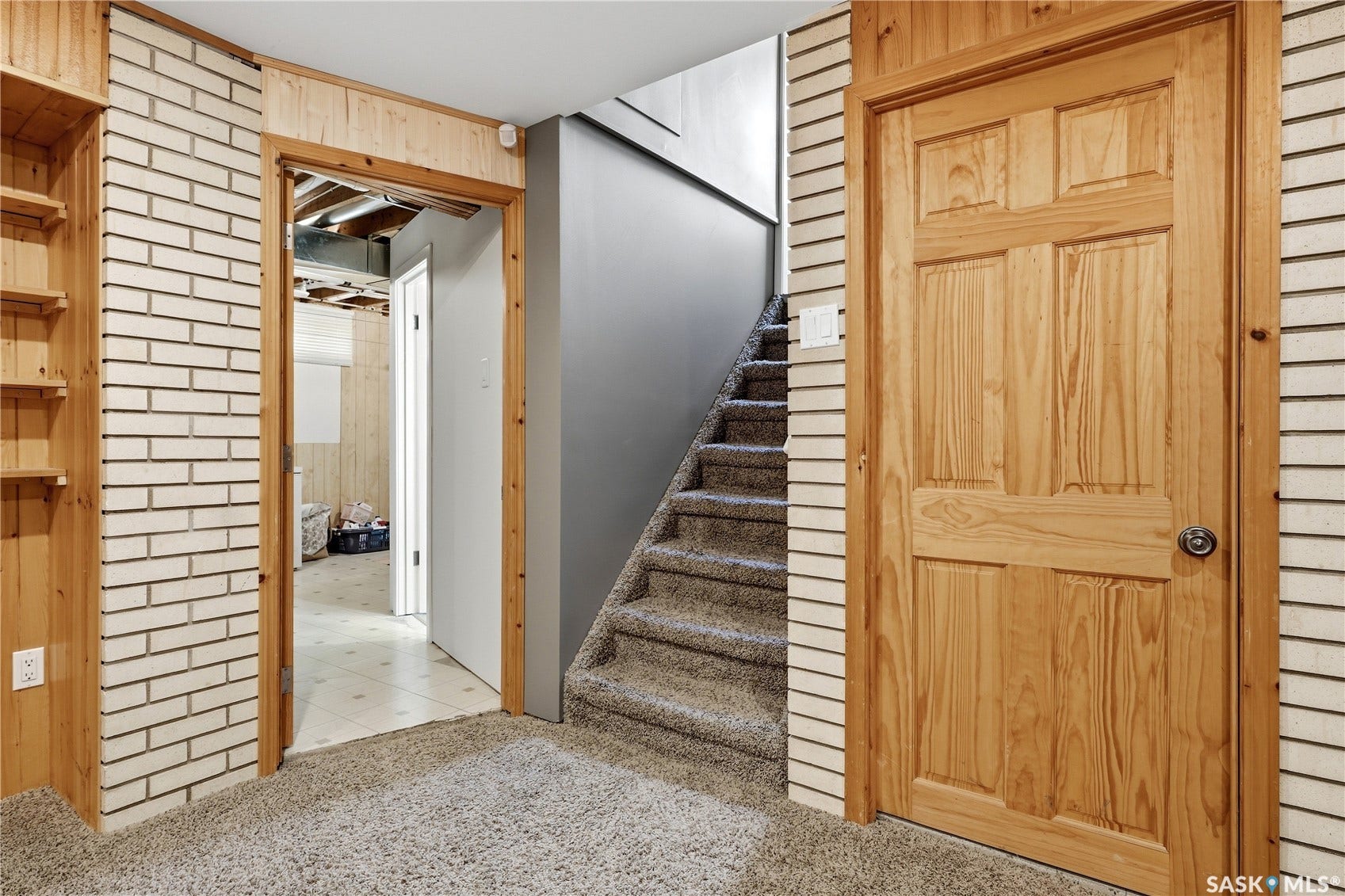 2704 5th Avenue N, Regina SK S4R 0S7
