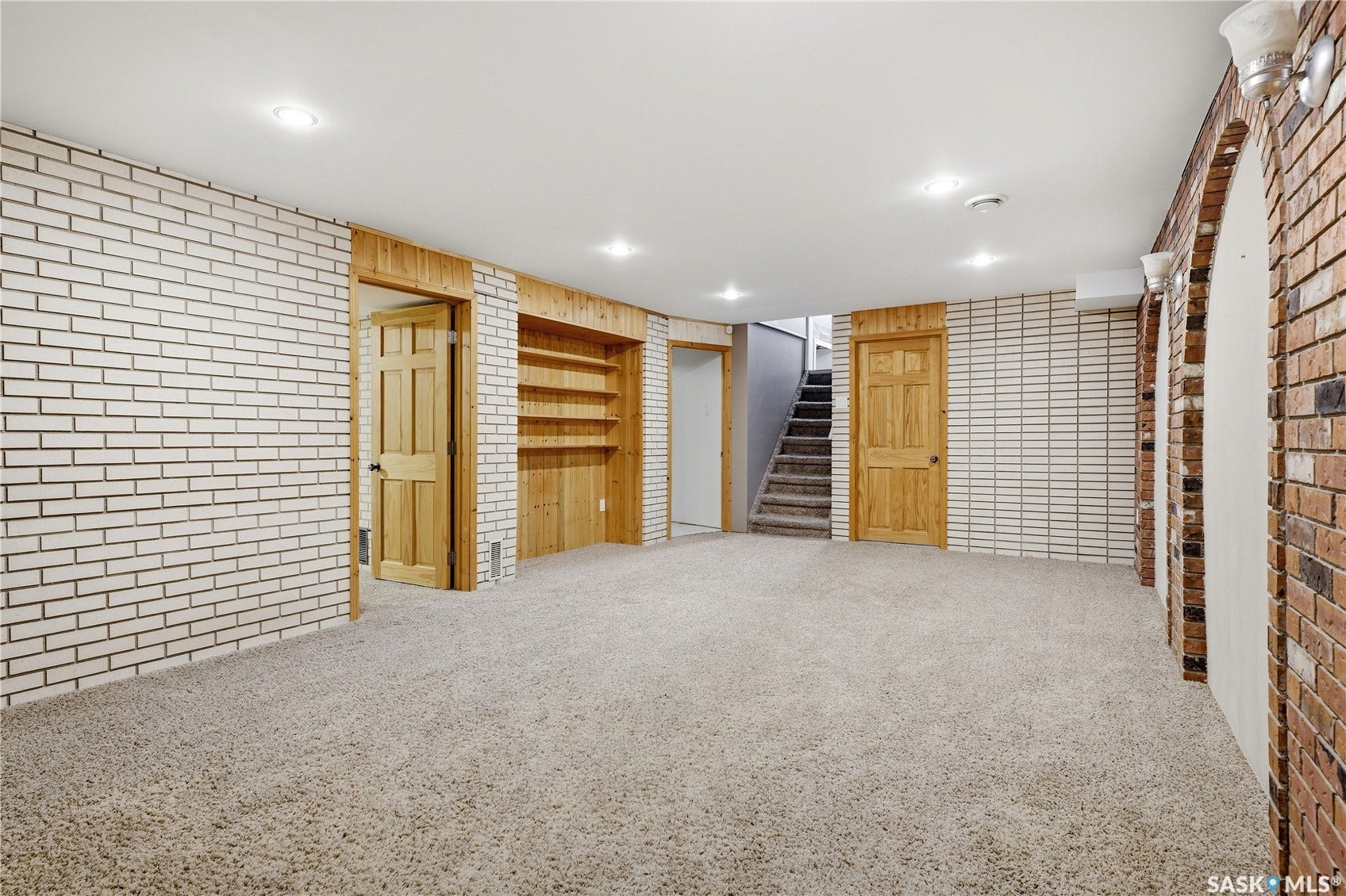 2704 5th Avenue N, Regina SK S4R 0S7