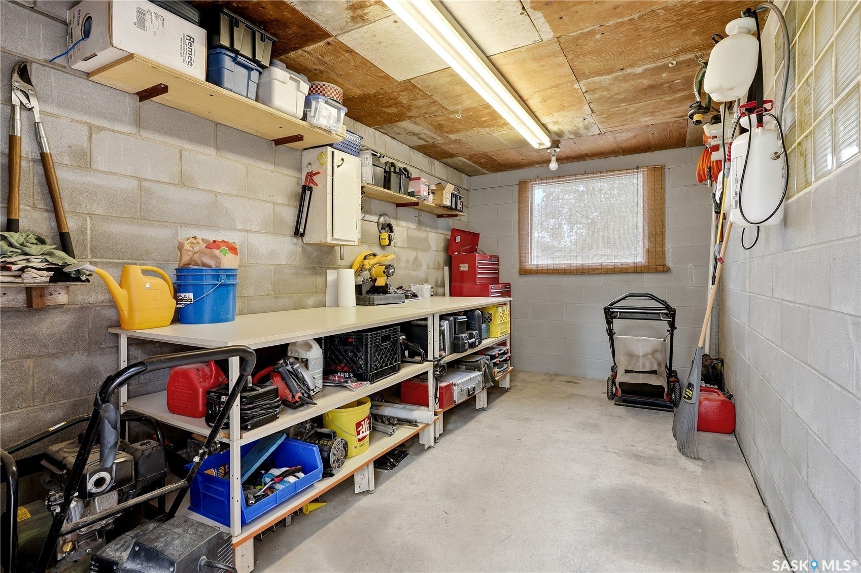 2704 5th Avenue N, Regina SK S4R 0S7