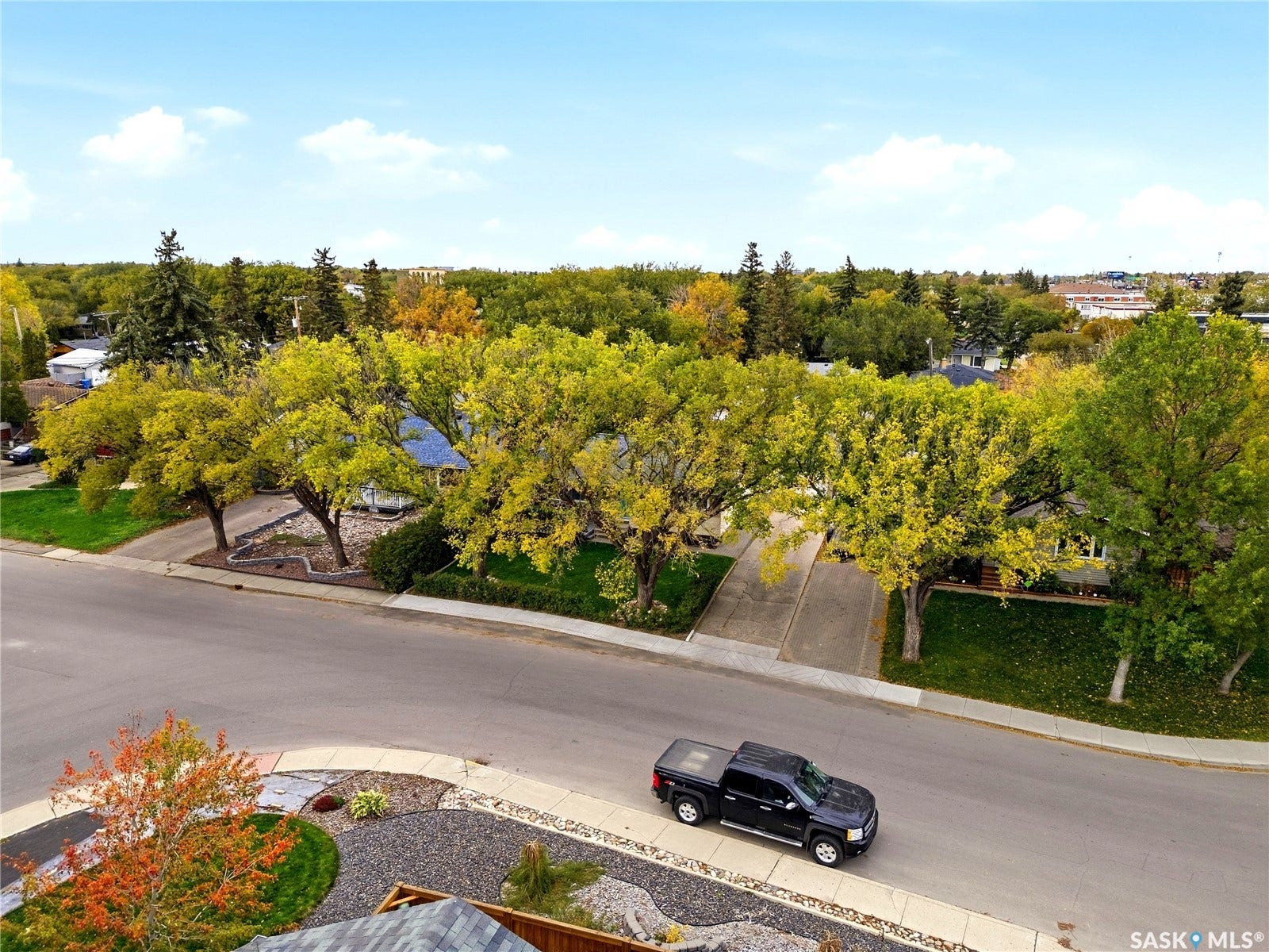 2704 5th Avenue N, Regina SK S4R 0S7