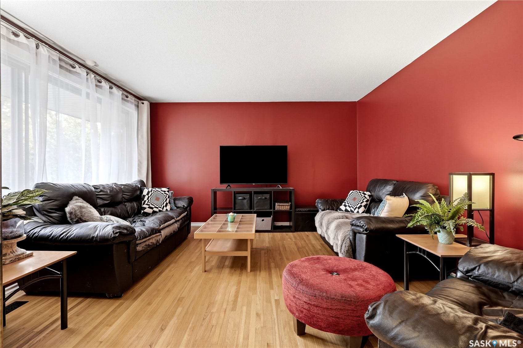 2704 5th Avenue N, Regina SK S4R 0S7