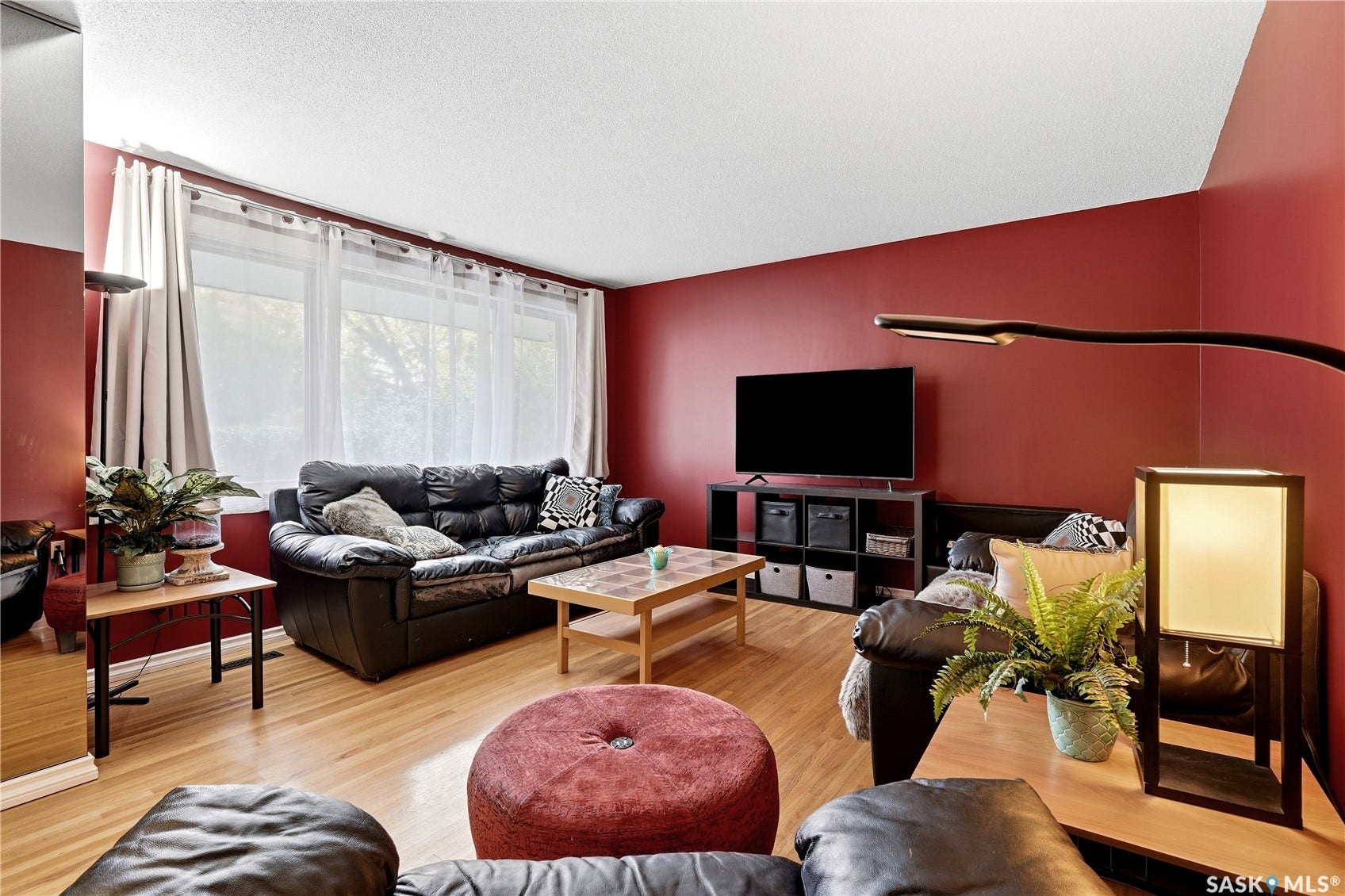 2704 5th Avenue N, Regina SK S4R 0S7