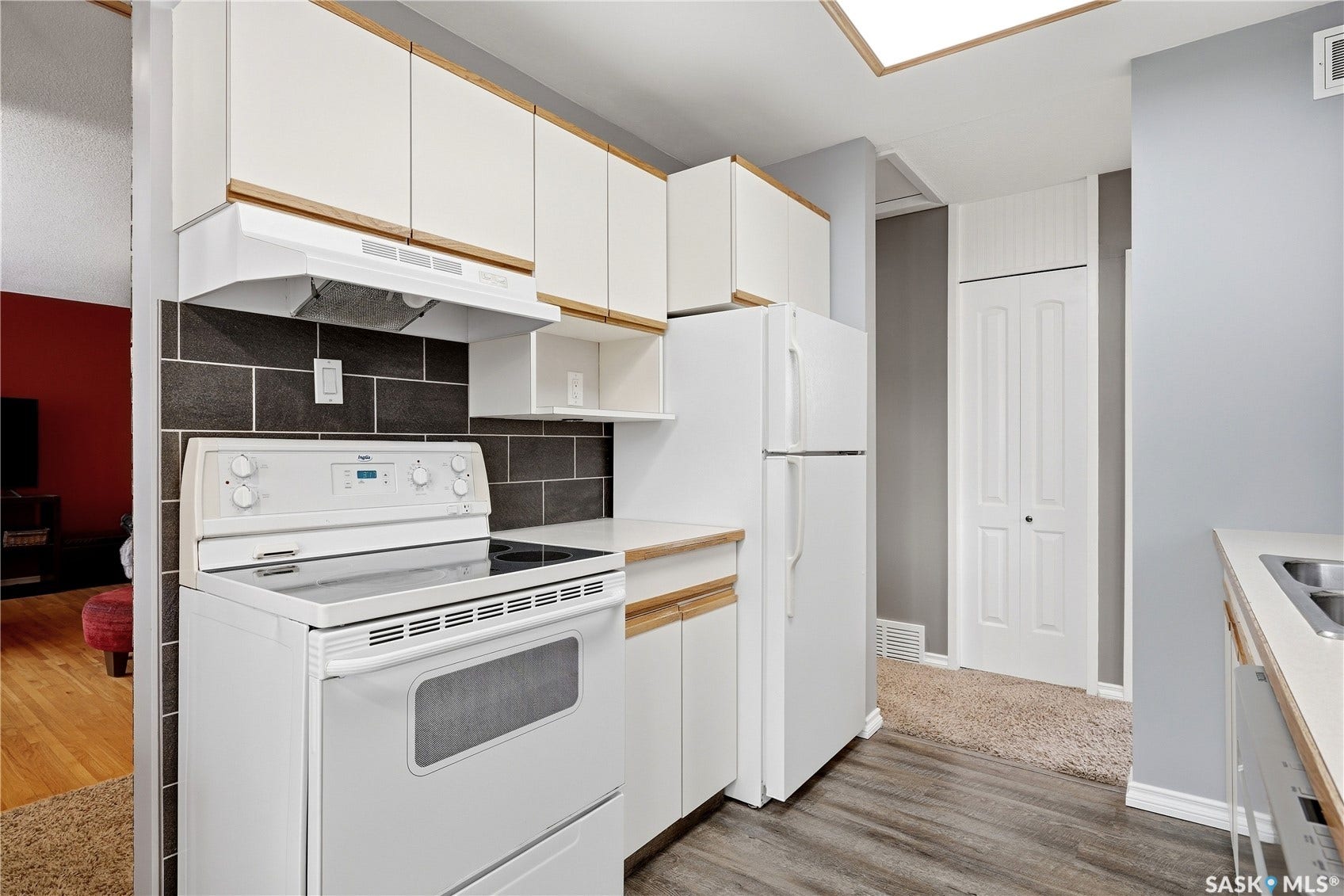 2704 5th Avenue N, Regina SK S4R 0S7