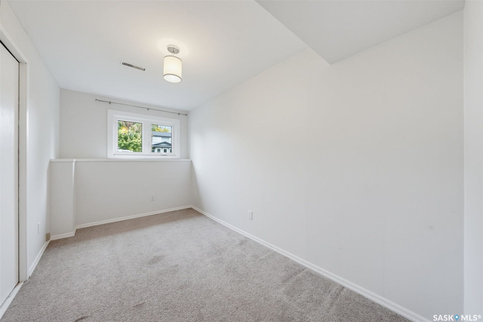 147 Candle Crescent, Saskatoon SK S7K 5A1