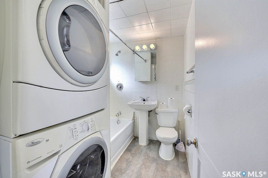 297 Smith Street, Regina SK S4R 2K8
