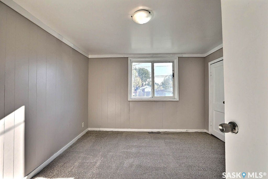 297 Smith Street, Regina SK S4R 2K8