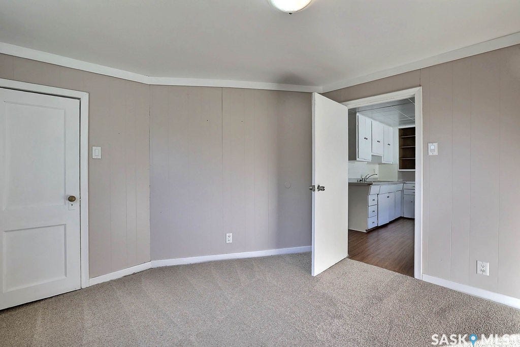 297 Smith Street, Regina SK S4R 2K8