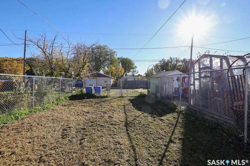 297 Smith Street, Regina SK S4R 2K8