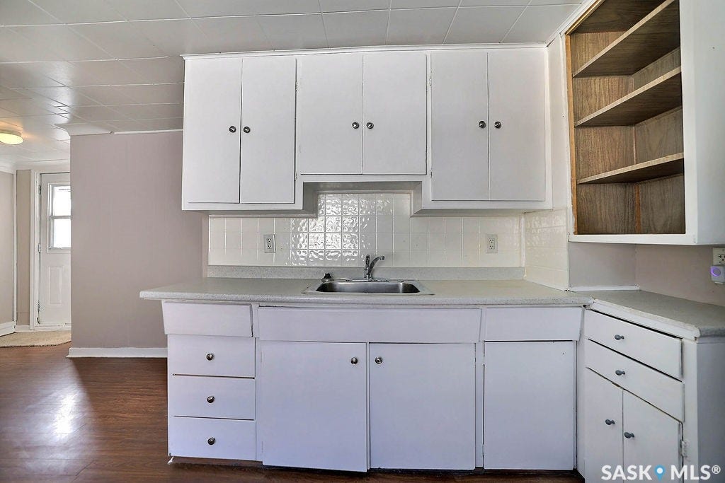 297 Smith Street, Regina SK S4R 2K8