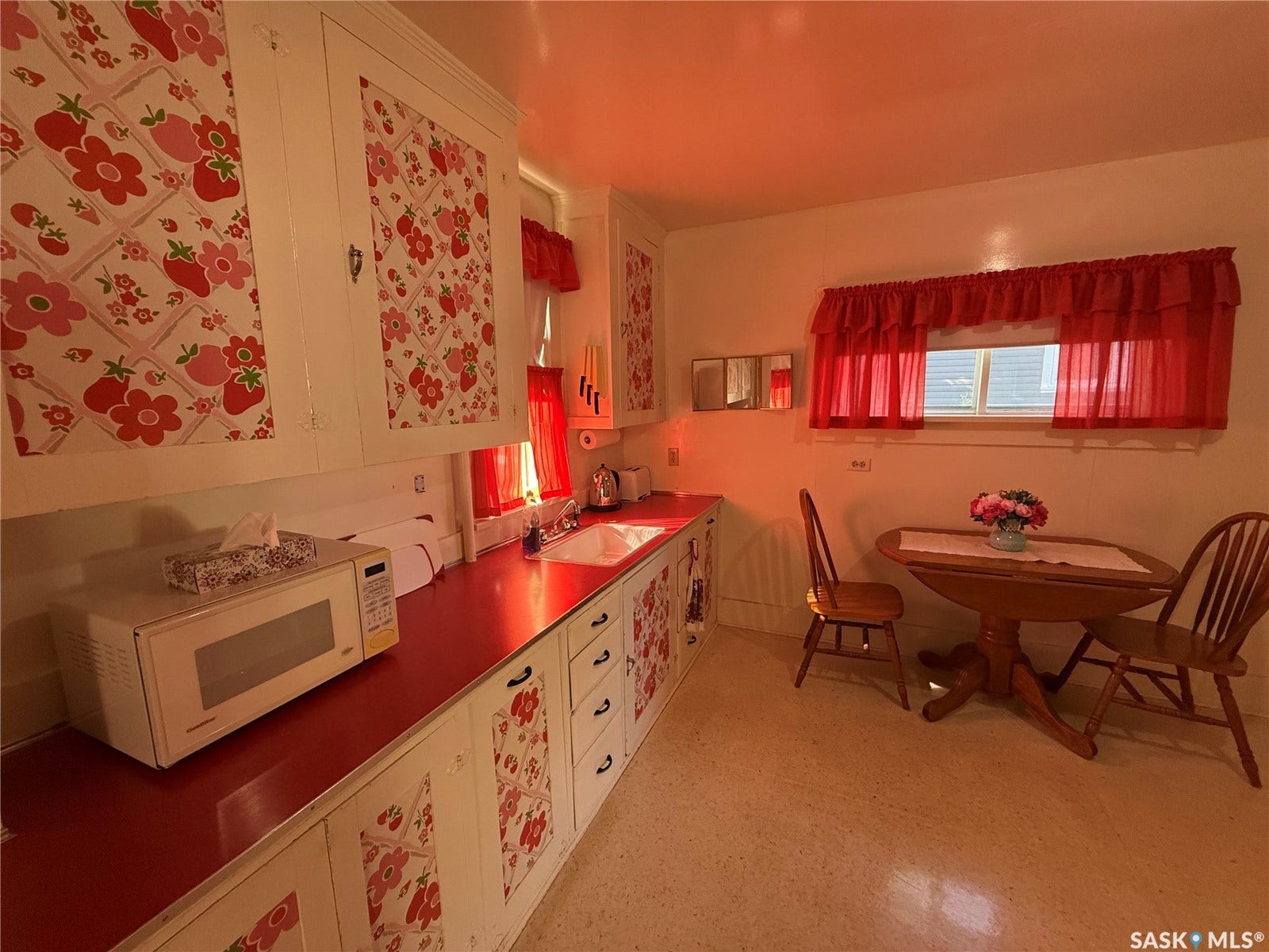 206 6th Avenue SW, Eston SK S0L 1A0