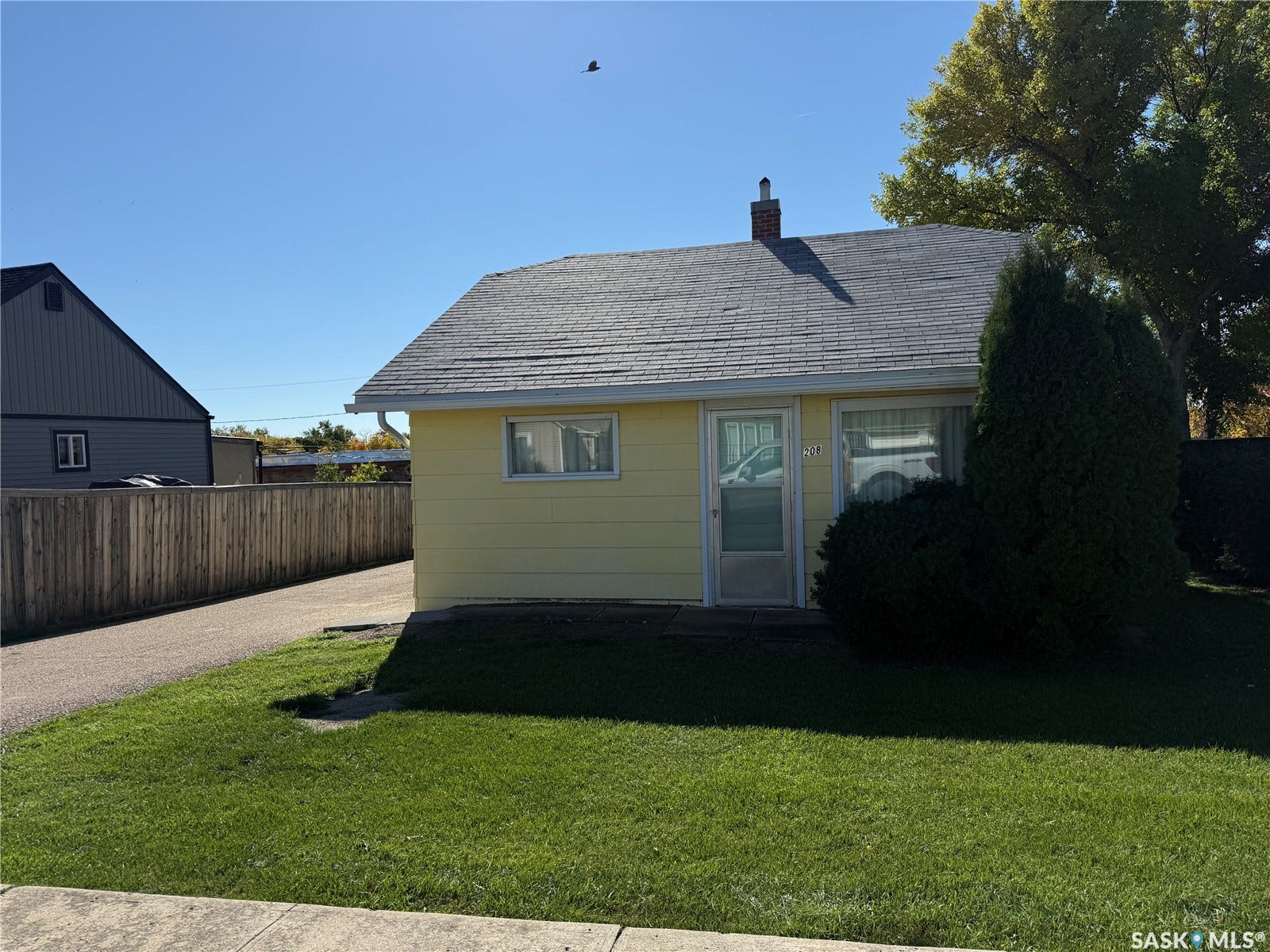 206 6th Avenue SW, Eston SK S0L 1A0