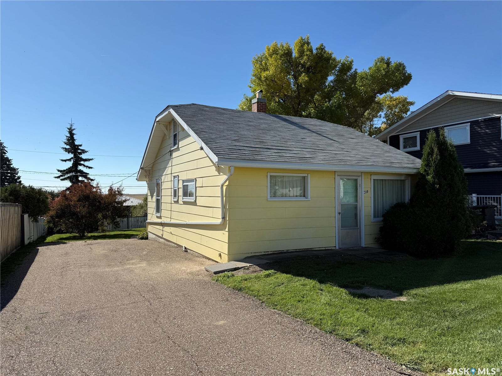 206 6th Avenue SW, Eston SK S0L 1A0