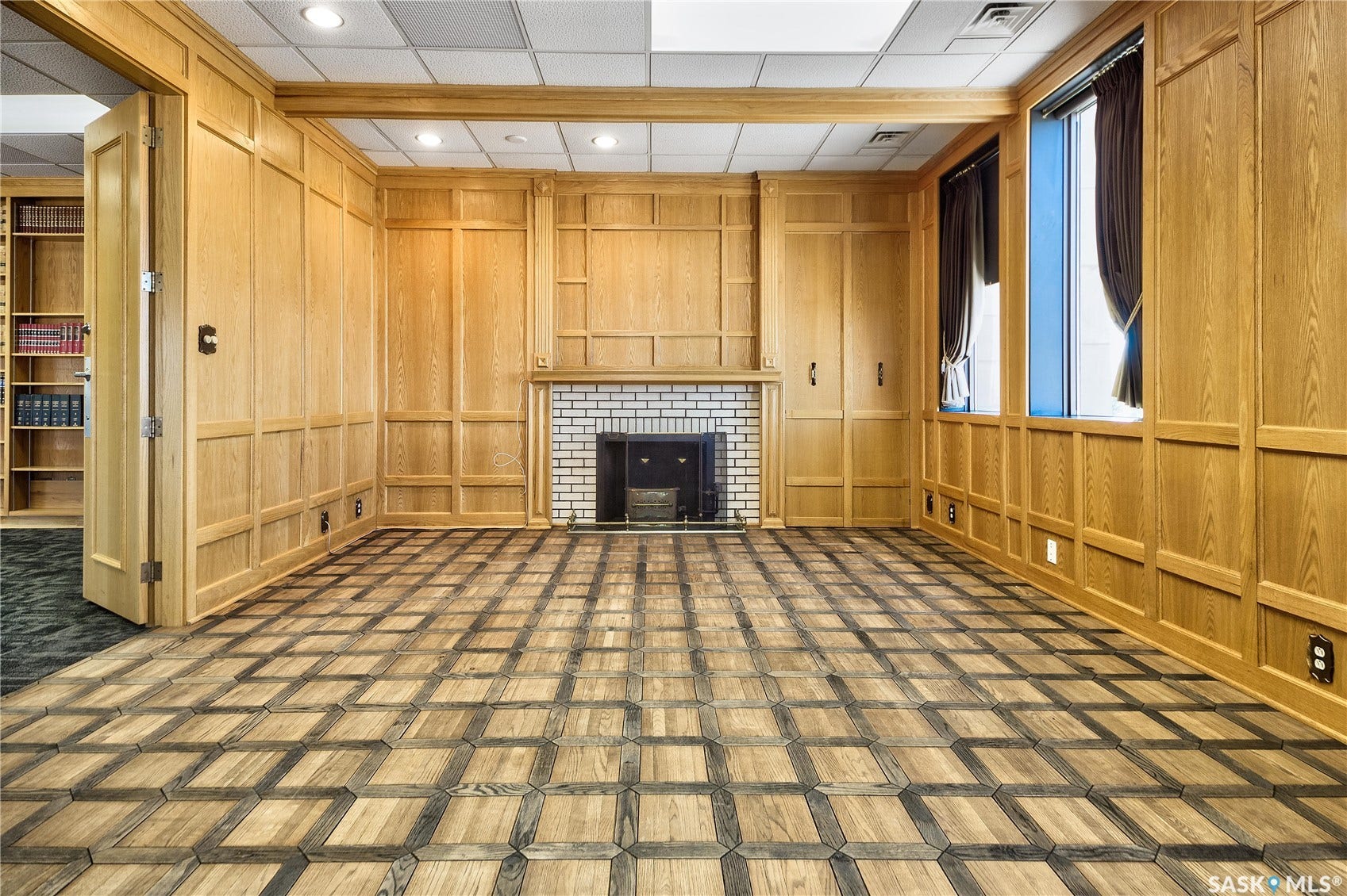 1102 1st Avenue W, Prince Albert SK S6V 4Y6