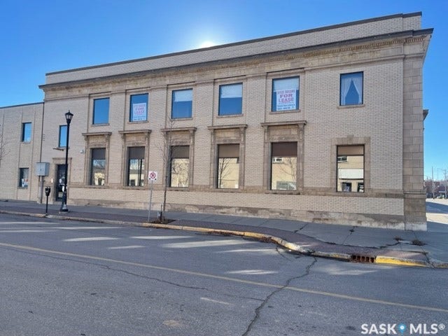 1102 1st Avenue W, Prince Albert SK S6V 4Y6