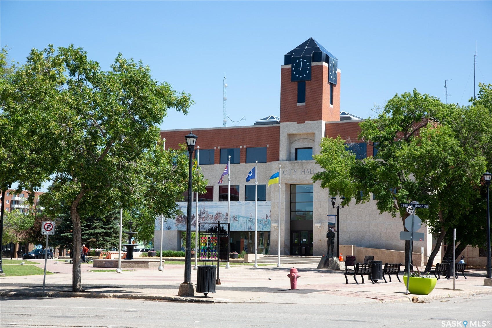 1102 1st Avenue W, Prince Albert SK S6V 4Y6