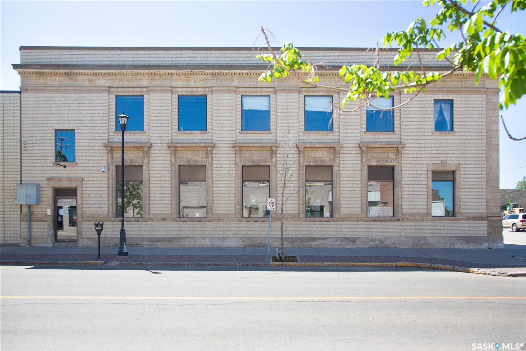 1102 1st Avenue W, Prince Albert SK S6V 4Y6